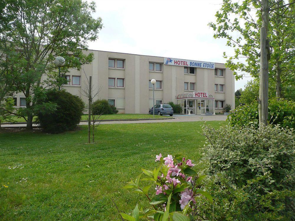Greet Chartres Est Hotel Exterior photo